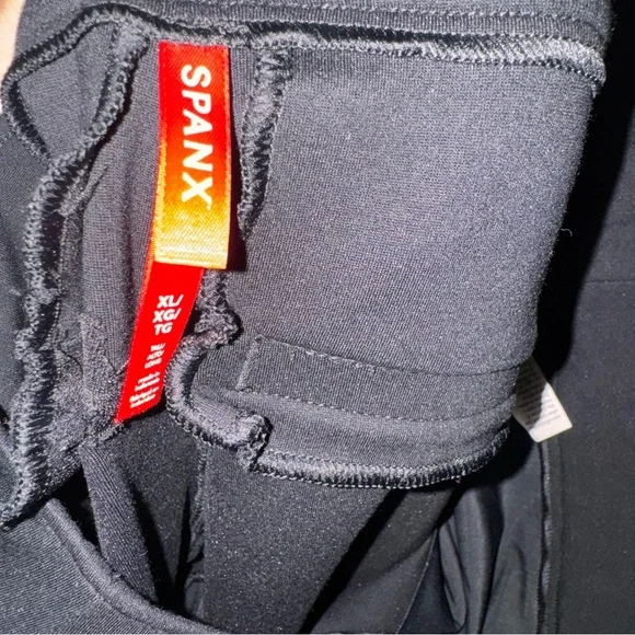 NWOT Spanx black pull on pants Size XL - Picture 6 of 7